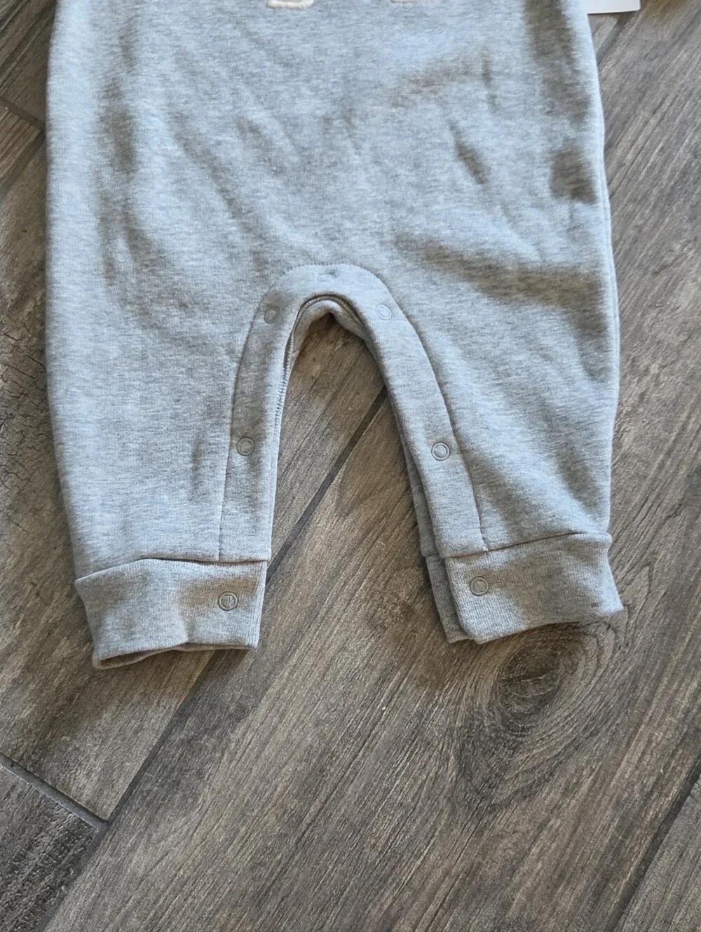 GAP Baby NWT 0-3 Months Gray Polar Bear Holiday One-Piece Romper